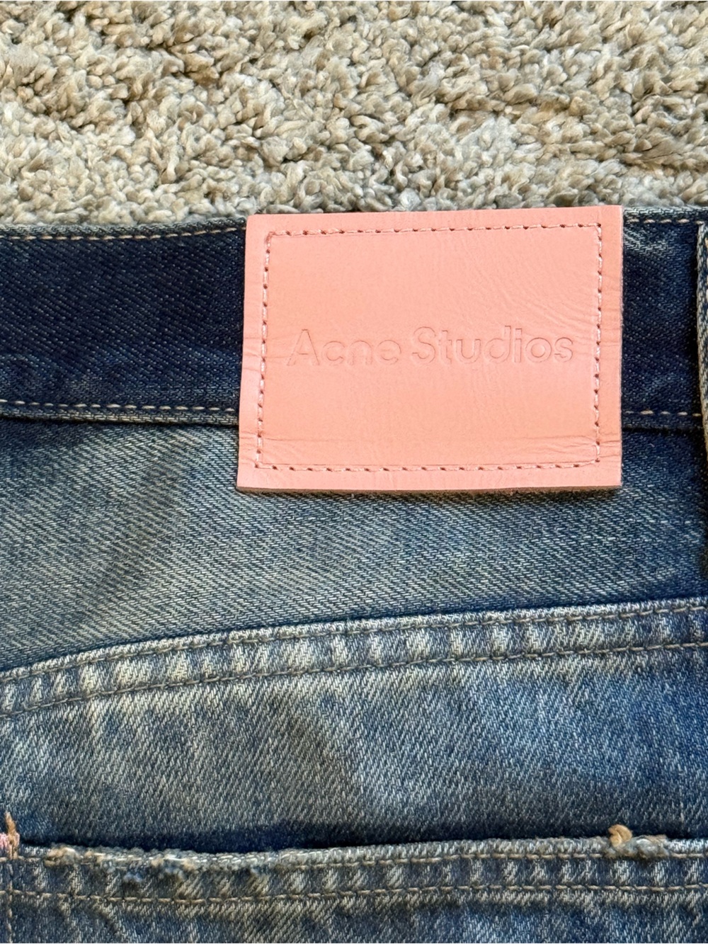 Authentic NWOT Acne Studios 2024 U Rocka. Size 42. - Picture 12 of 15